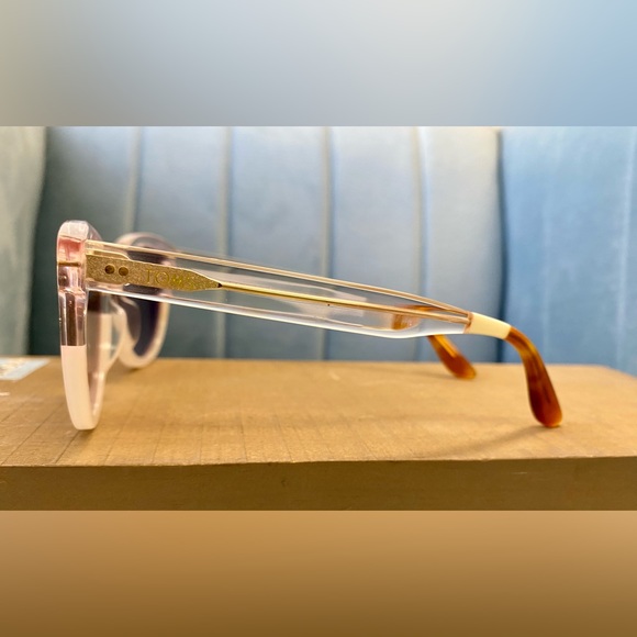 Brand New TOMS YVETTE Milky Pink Crystal Fade Sunglasses Violet Gradient Lens - Picture 2 of 9